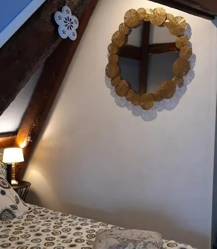 Le Suiss - Santorin Bed and breakfast Le Vicel